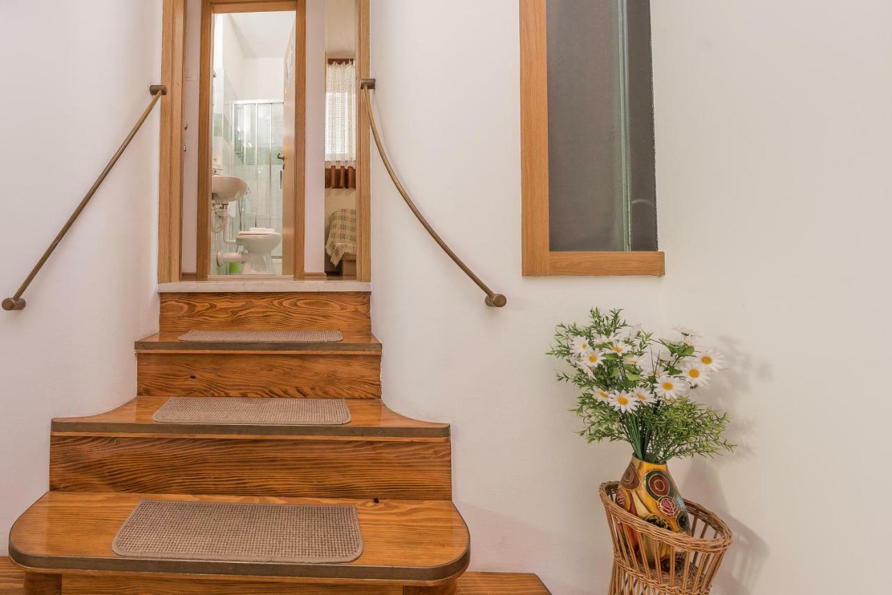Apartment And Room Soul Of Dalmatia Задар Екстериор снимка